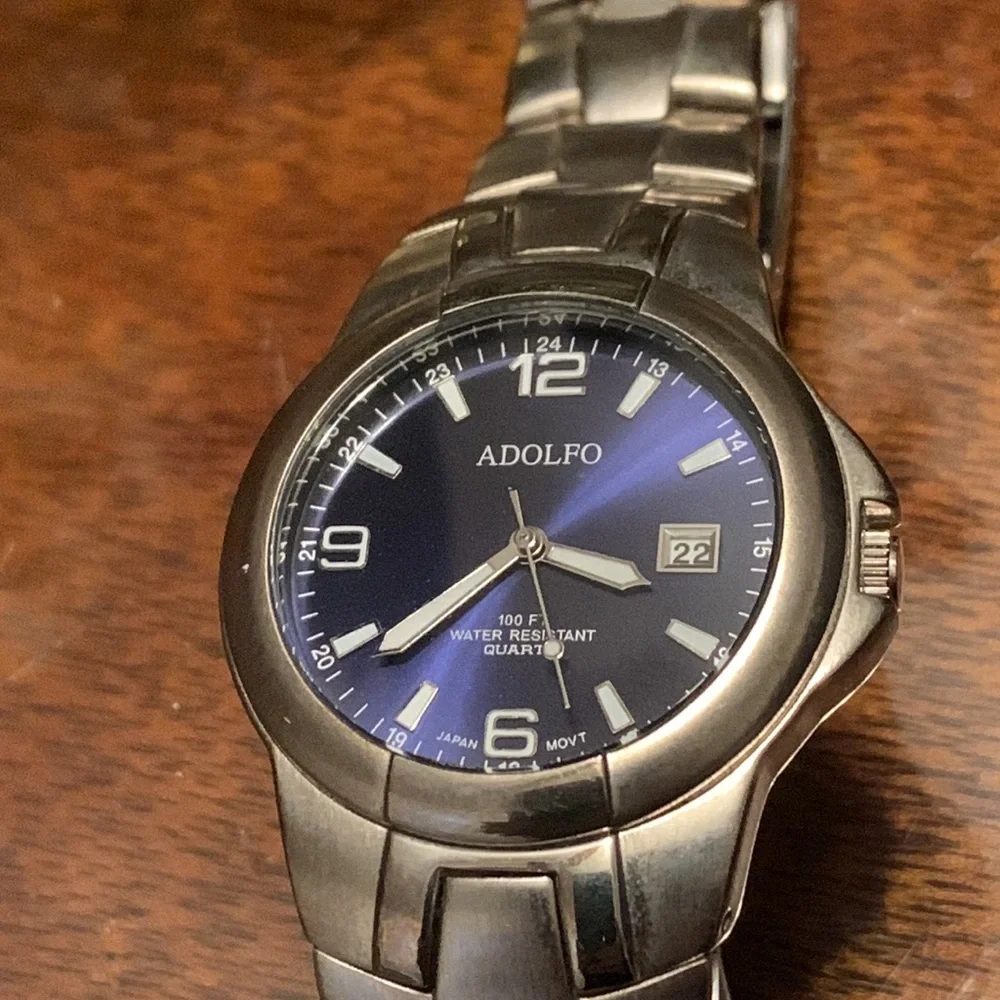 Vintage Adolfo Watch Blue Face Silver Tone bracelet Wristwatch analog AF1175